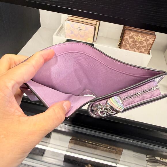 Coach Snap Wallet In Signature Leather With Heart Charm CDF21 Light Violet - Picture 6 of 9